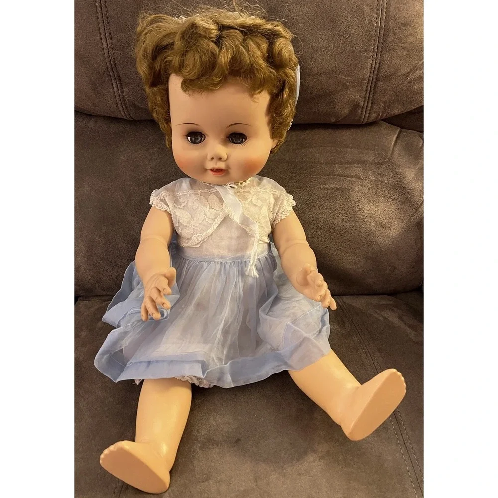 Vintage Madame Alexander Kathleen Doll 22 inch 1958 With Huge Clothes Lot! - Picture 2 of 16